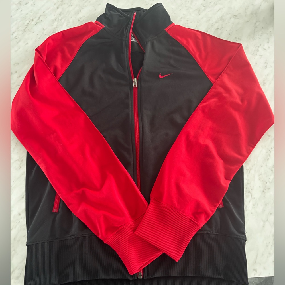 3 for $20! Nike women’s small zip up sweater